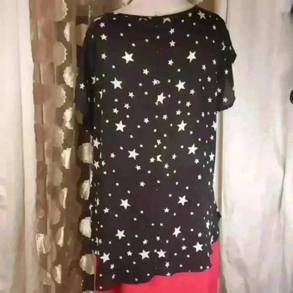 5/$25 stars sheer top ⭐ 4th of July ready 2 x but tie and it's a crop top - Picture 6 of 11